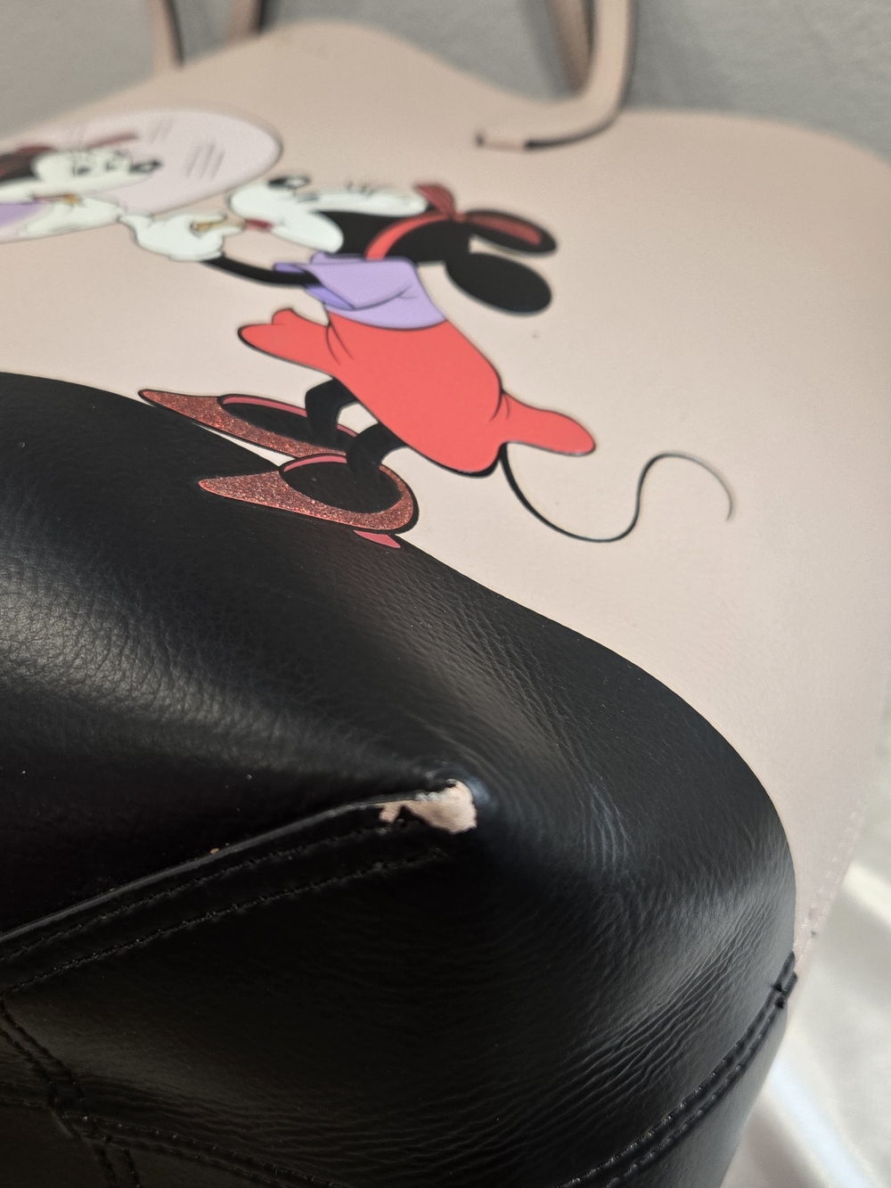kate spade New York X Disney Minnie Mouse Large Reversible Tote With Pouch - Picture 11 of 16
